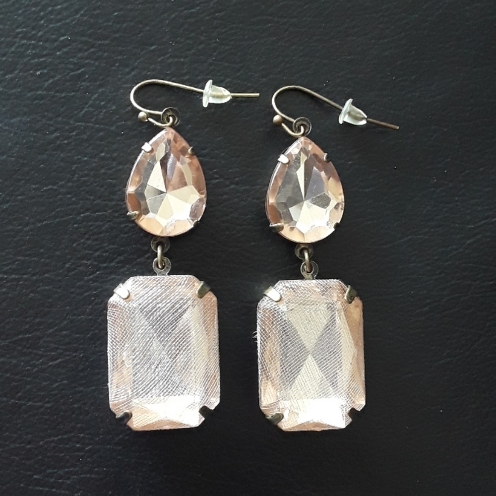 Gorgeous sparkle drop earrings